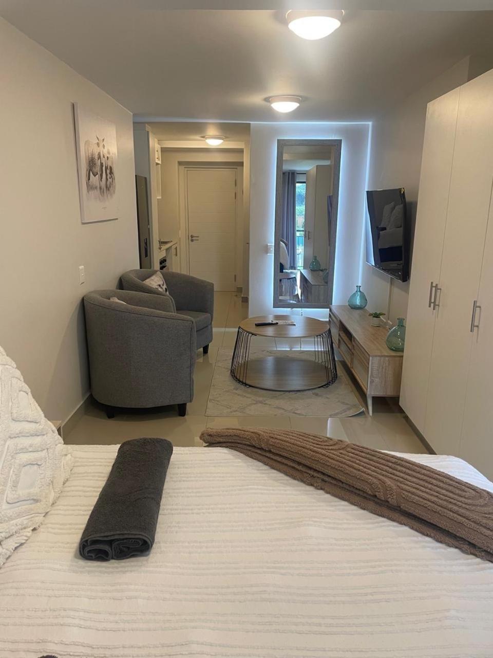 Apartment Umhlanga Profession Pad